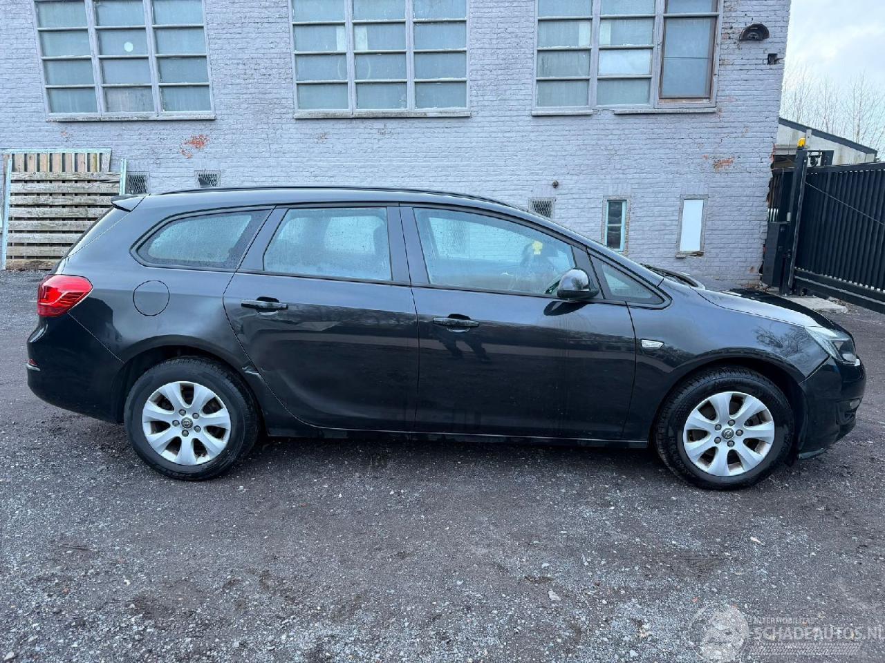 Opel Astra 1.6 CDTI ENJOY