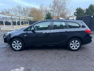 Opel Astra 1.6 CDTI ENJOY picture 11