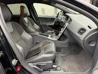 Volvo V-60 V 60 R-DESIGN picture 21