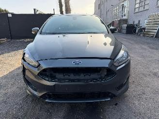 Ford Focus ST-LINE picture 8