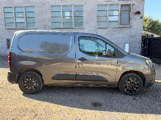 damaged passenger cars Opel Combo CARGO 2021/7