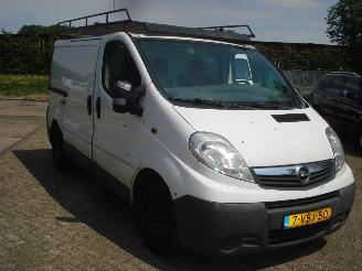 dañado vehículos comerciales Opel Vivaro 2.0CDTI 66KW L1-H1 EURO 4 2009/3