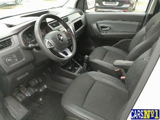 Renault Express  picture 14