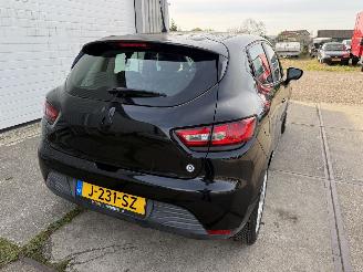 Renault Clio 1.2 picture 3