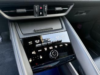 Porsche Macan EV 4 100kWh Pano Bose picture 22