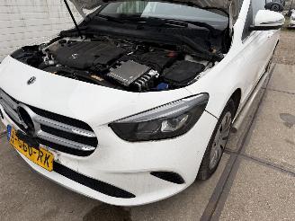 Mercedes B-klasse 200d Automaat picture 12