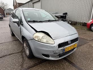 Damaged car Fiat Grande Punto 1.4 Edizione Prima 2006/11