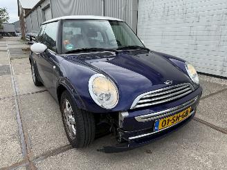 škoda osobní automobily Mini Cooper 1.6 Cooper Seven 2006/1