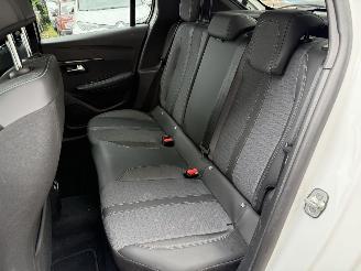 Peugeot 208 1.2 PureTech Allure picture 19