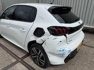 Peugeot 208 1.2 PureTech Allure picture 5