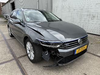 uszkodzony samochody osobowe Volkswagen Passat 1.4 TSI GTE Highline 2016/6