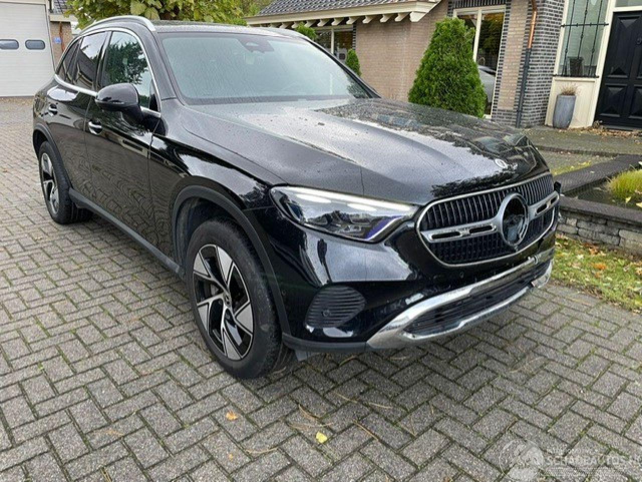 Mercedes GLC 300e 4MATIC AVANTGARDE ADVANCED PANO