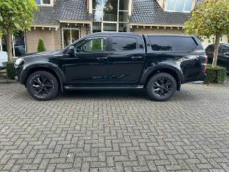 Auto incidentate Isuzu D-Max V-Cross 4X4 DC HARDTOP 2023/11