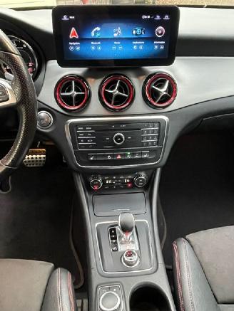 Mercedes Cla-klasse AMG 45 4MATIC PANO NAVI CAMERA picture 9