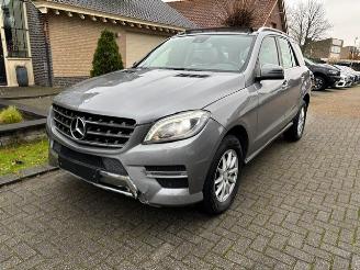 Mercedes M-klasse ML 250 d BlueTEC 4MATIC PANO NAVI LEDER picture 4