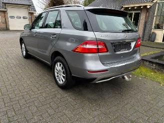 Mercedes M-klasse ML 250 d BlueTEC 4MATIC PANO NAVI LEDER picture 5