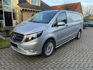 krockskadad bil bedrijf Mercedes Vito 114 CDI 4X4 AUT Extra Lang Navi Camera 2018/10