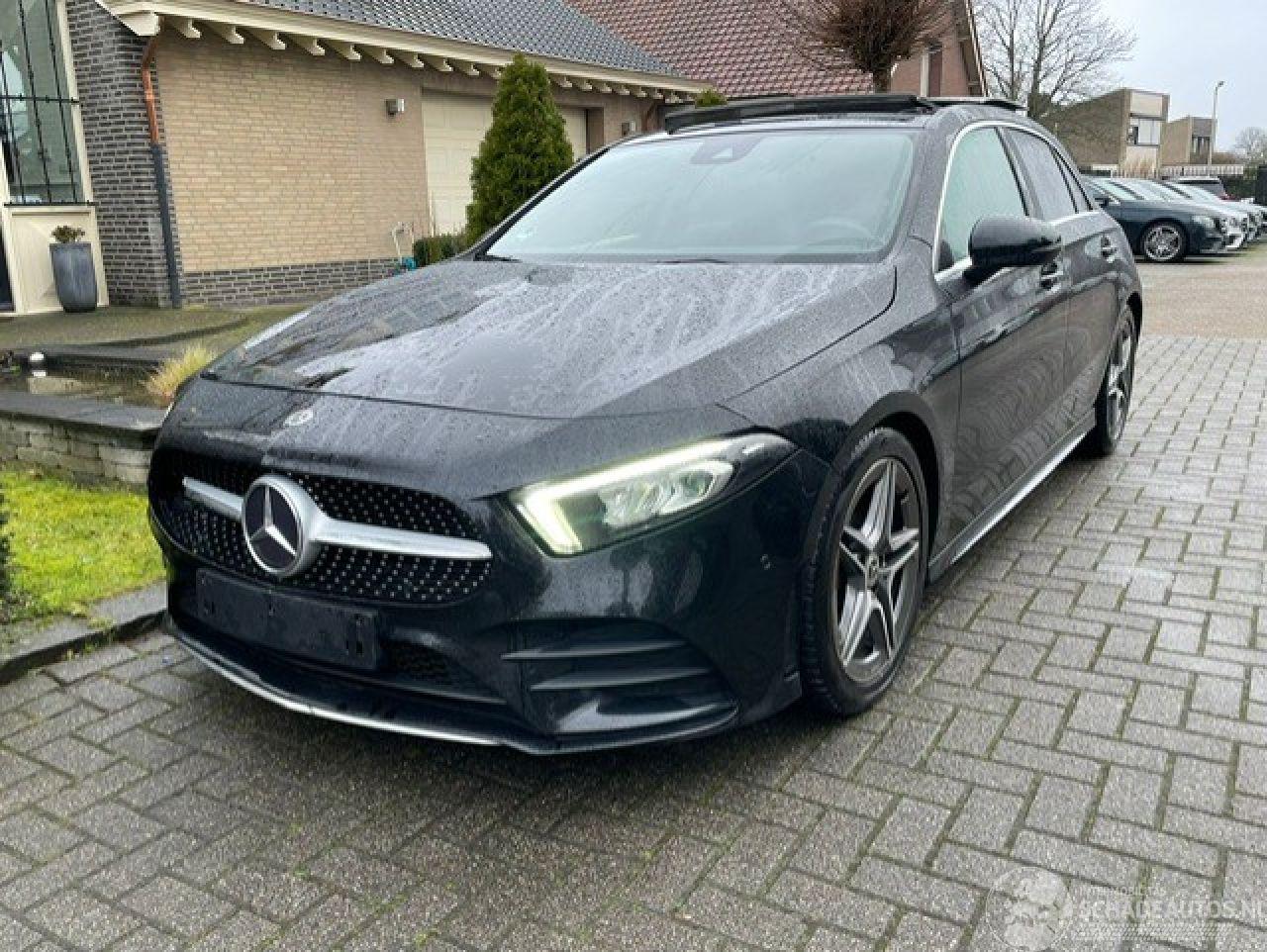 Mercedes A-klasse 180 d AMG LINE PANORAMADAK NAVI CAMERA