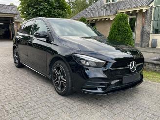 Vaurioauto  passenger cars Mercedes B-klasse 250 e AMG LINE LED CAMERA NAVI 2022/3