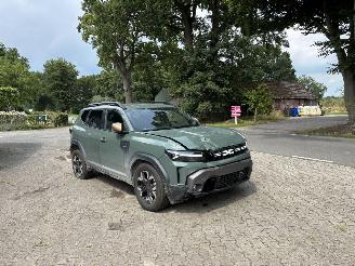 Dacia Duster HYBRIDE AUTOMAAT NAVi CLIMA CAMERA LED B.J 12-2024 NEW MODEL picture 3