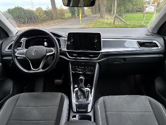 Volkswagen T-Roc 2.0 TDI AUTOMAAT 150 PK STYLE NAVI CLIMA CAMERA LED picture 13