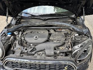 Mini Countryman HYBRIDE PLUG IN SE 4AWD AUTOMAAT NAVI CLIMA LEER LED PDC B.J 2019 picture 15