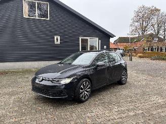 Damaged car Volkswagen Golf 8 PANORAMADAK 1.5 STYLE 130 PK NAVI CLIMA VIRT DASH 18 INCH B.J 2023 2023/4