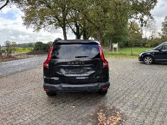 Dacia Jogger 1.6 AUTOMAAT 7 PERSOONS HYBRIDE NAVI CLIMA CAMERA KEYLESS LED B.J 2025 picture 5