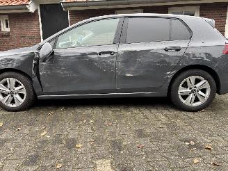 Volkswagen Golf 8 TSI EDITION 110 PK NAVI CLIMA CAMERA VIRTUEEL DASH LED B:J 2023  Plaatschade picture 12
