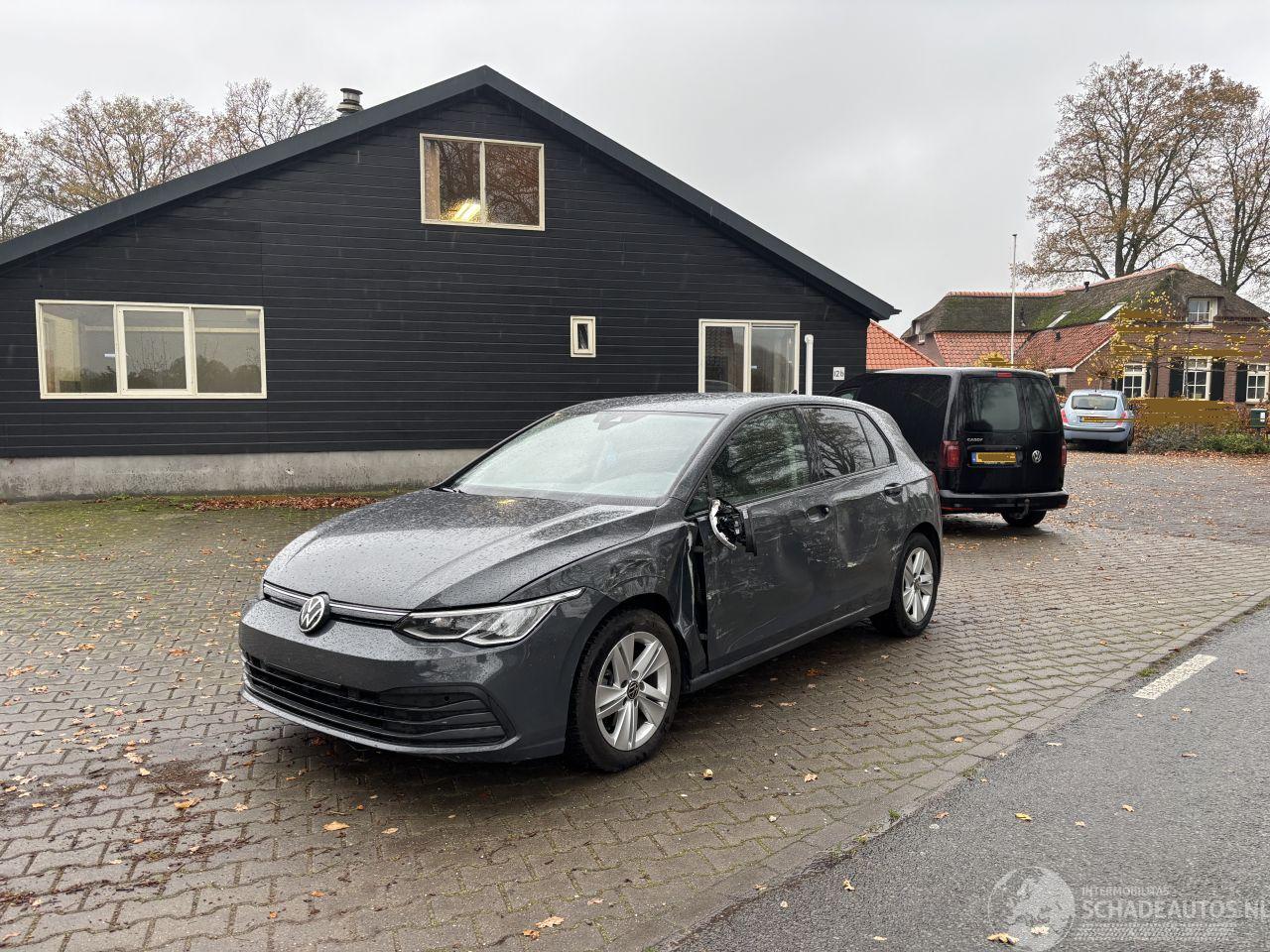 Volkswagen Golf 8 TSI EDITION 110 PK NAVI CLIMA CAMERA VIRTUEEL DASH LED B:J 2023  Plaatschade