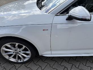 Audi A4 Avant 2.0 S-LINE AUTOMAAT SPORT NAVI CLIMA LED PDC B.J 06-2019 picture 7