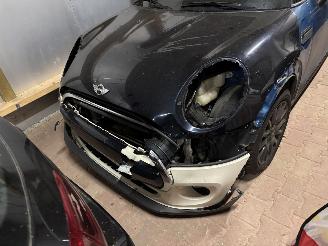 Avarii autoturisme Mini Cooper FACELIFT AUTOMAAT LEER LED NAVI CAMERA B.J 2021 2018/7