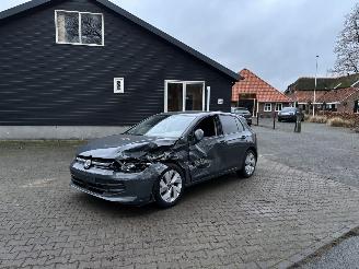 Coche accidentado Volkswagen Golf 8,5 ETSI 1.5 HYBRIDE AUTOMAAT NAVI CLIMA CAMERA LED VIRT DASH TREKHAAK B.J 12-2024 2026/12