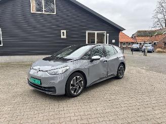 Voiture accidenté Volkswagen ID.3 1FST Pro Preformance 58 kwh 204 PK B.J09-2020 2020/9