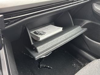 Volkswagen Golf 8 TSI NAVI CLIMA CAMERA LED CRUISE B.J 05-2022 picture 17