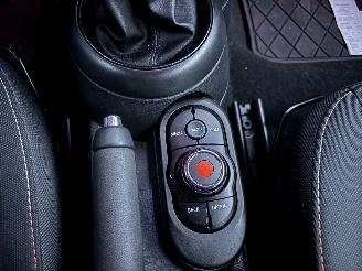 Mini One 1.5 EDITION CLIMA ABS B.J 2018 Lichte schade picture 13