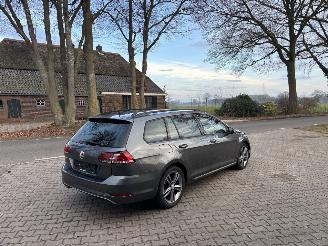 Volkswagen Golf VARIANT TSI NAVI CLIMA CAMERA B.J 2020 Lichte schade picture 2