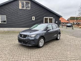 Coche accidentado Seat Arona TSI STYLE NAVI CLIMA LED PDC PARK ASS VIRT DASH B.J 2024 2024/4