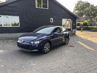 Unfallwagen Volkswagen Golf 8 GTE PLUG IN 204 PK AUTOMAAT NAVI CLIMA CAMERA LED VIRT DASH B.J 12-2023 2023/10