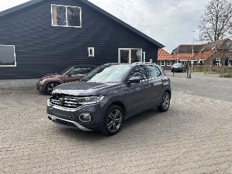 Damaged car Volkswagen T-Cross TSI 110 PK STYLE NAVI CLIMA CAMERA VIRT DASH B.J 09-2022 PLAATSCHADE 2022/9