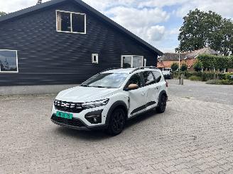 Schadeauto Dacia Jogger EXTREEM 110 PK NAVI CLIMA CAMERA 5 P B.J 06-2024 2024/6