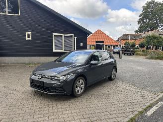 Coche accidentado Volkswagen Golf 8 TSI NAVI CLIMA VIRT DASH LED B.J 2020 2020/1