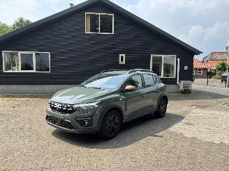Unfallwagen Dacia Sandero STEPWAY 110 PK EXTREEM NAVI CLIMA CAMERA LED B.J 2024 FACELIFT 2024/2