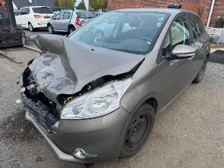 Auto incidentate Peugeot 208 I  ACTIVE 2014/4