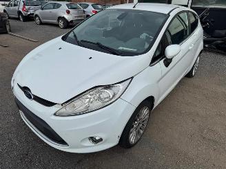 Uttjänta bilar auto Ford Fiesta TITANIUM 2011/1