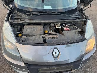 Renault Scenic  picture 11
