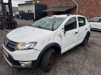 Unfallwagen Dacia Sandero  2015/5