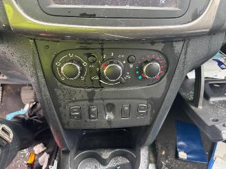 Dacia Sandero  picture 13