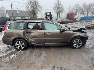 Volvo V-70  picture 4