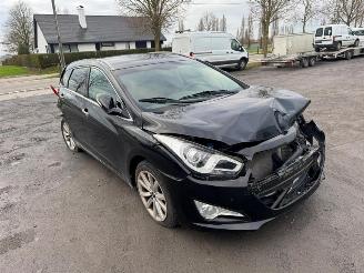 Hyundai I-40  picture 2